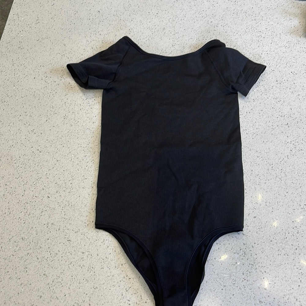 New lululemon black bodysuit